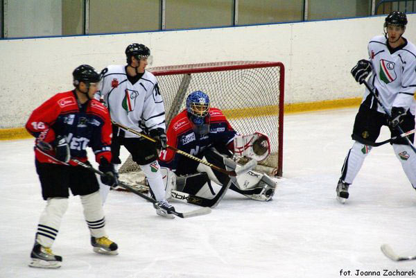 Hokeiści Legii zostali zgłoszeni do rozgrywek I ligi w sezonie 2011/12 - fot. Joanna Zacharek